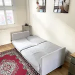 Riverside - Quaint Victorian By The River * ヨーク