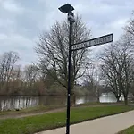 Riverside - Quaint Victorian By The River ロッジ ヨーク