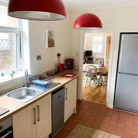 Riverside - Quaint Victorian By The River Domek letniskowy