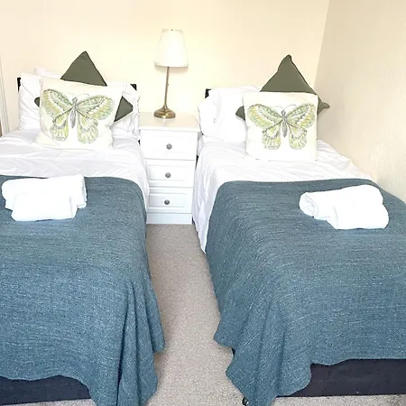 Riverside - Quaint Victorian By The River * York