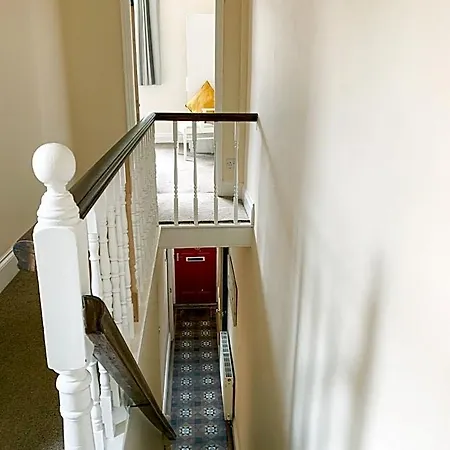 Riverside - Quaint Victorian By The River بيت خشبي