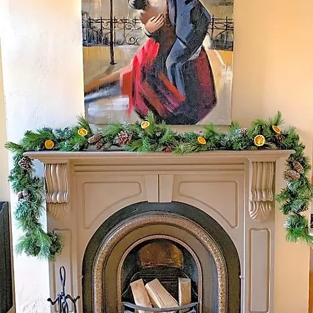 Orman Evi Riverside - Quaint Victorian By The River
