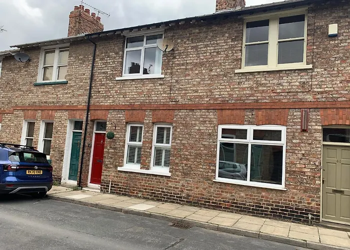 Lodge Riverside - Quaint Victorian By The River *