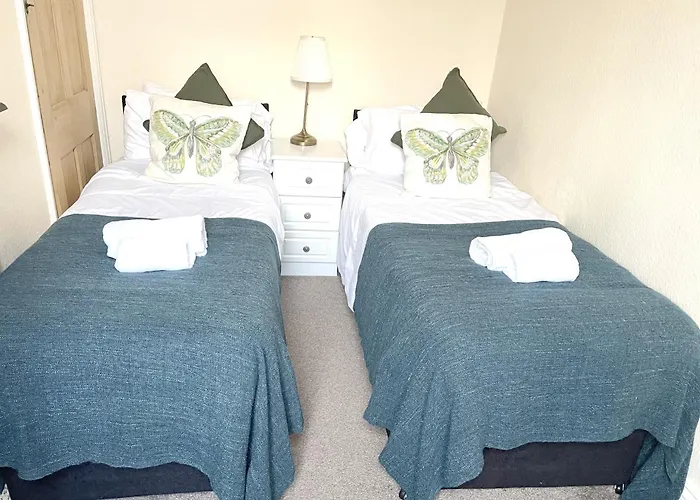 Riverside - Quaint Victorian By The River * York