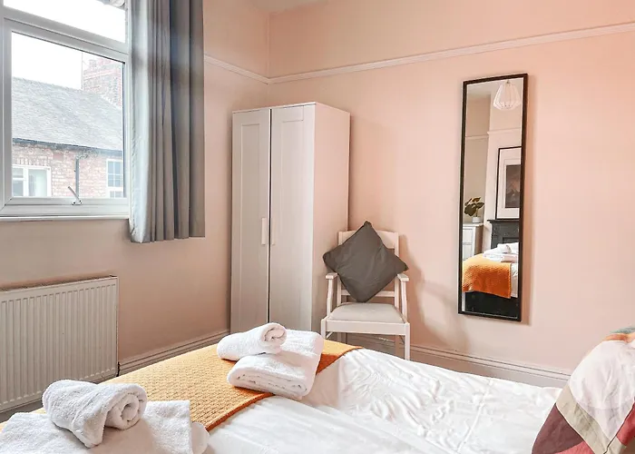 Lodge Riverside - Quaint Victorian By The River *