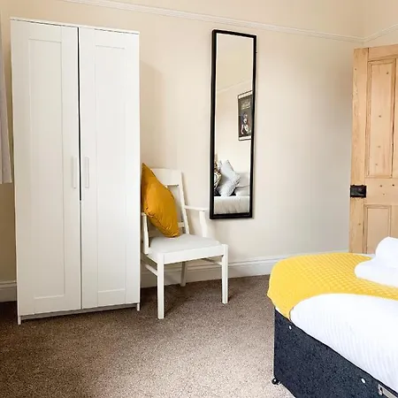 Domek letniskowy Riverside - Quaint Victorian By The River York