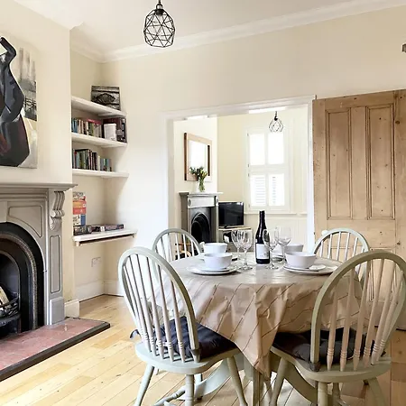 Domek letniskowy Riverside - Quaint Victorian By The River York